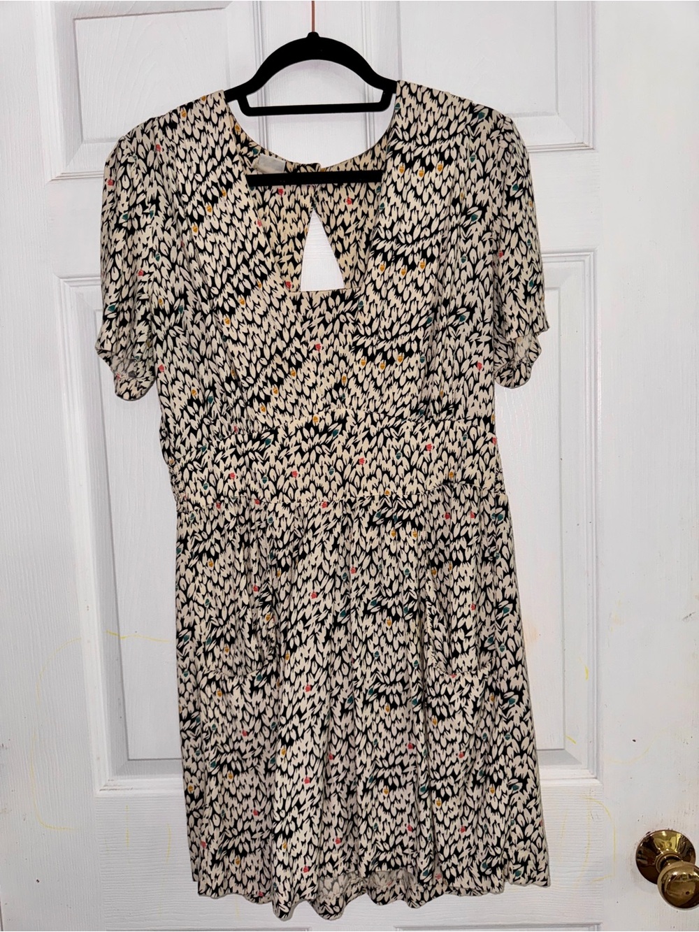 Women's Cream Printed Keyhole Cottage-core Dress w/Elastic, Zipper & POCKETS!